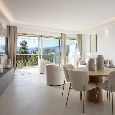 Ref 2012 - Croisette - To Rent Sea View Appartement Cannes